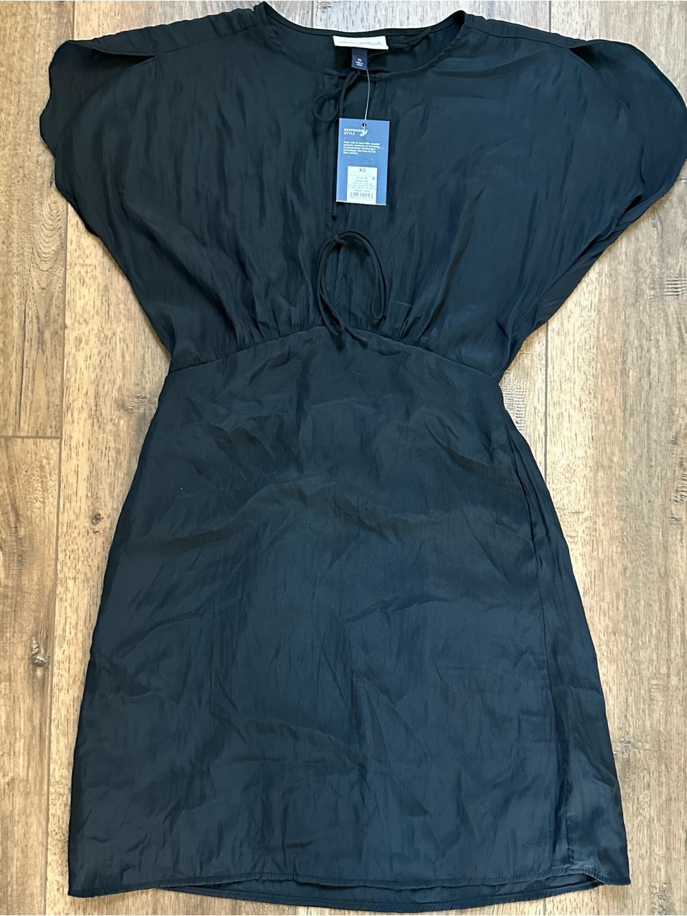 NWT Universal Thread Silky Black Dress, Mini, Slinky, Flutter Sleeves, LBD, XS